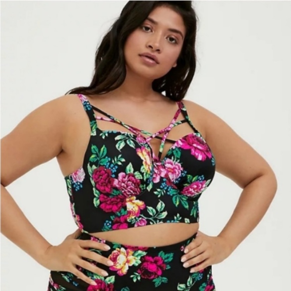 Torrid Black Floral Lattice Strappy Underwire Swim Bra Size 3 D/DD